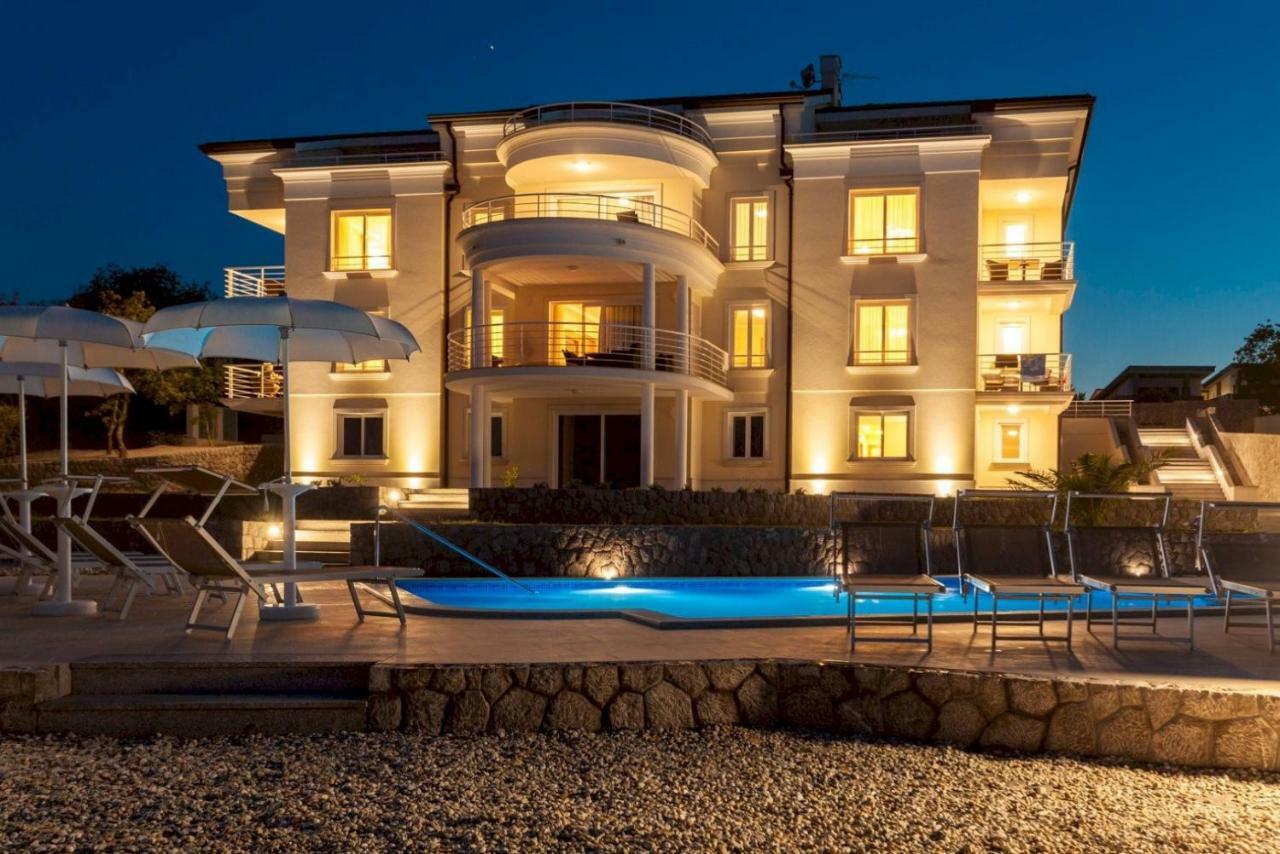 Luxury Apartments Villa Tunera Porat  Buitenkant foto